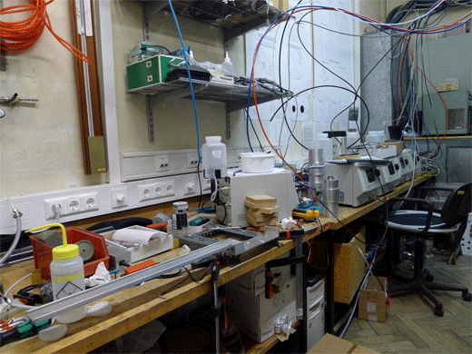 Assembly of the flow tube