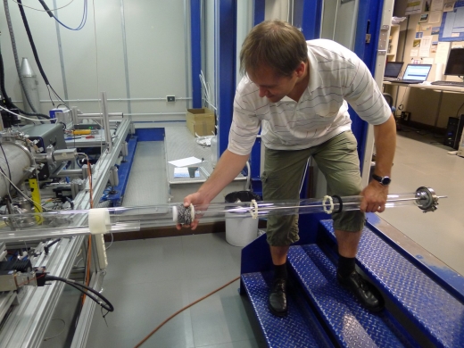 Dr. Paul Winkler inserting the inner flow tube.